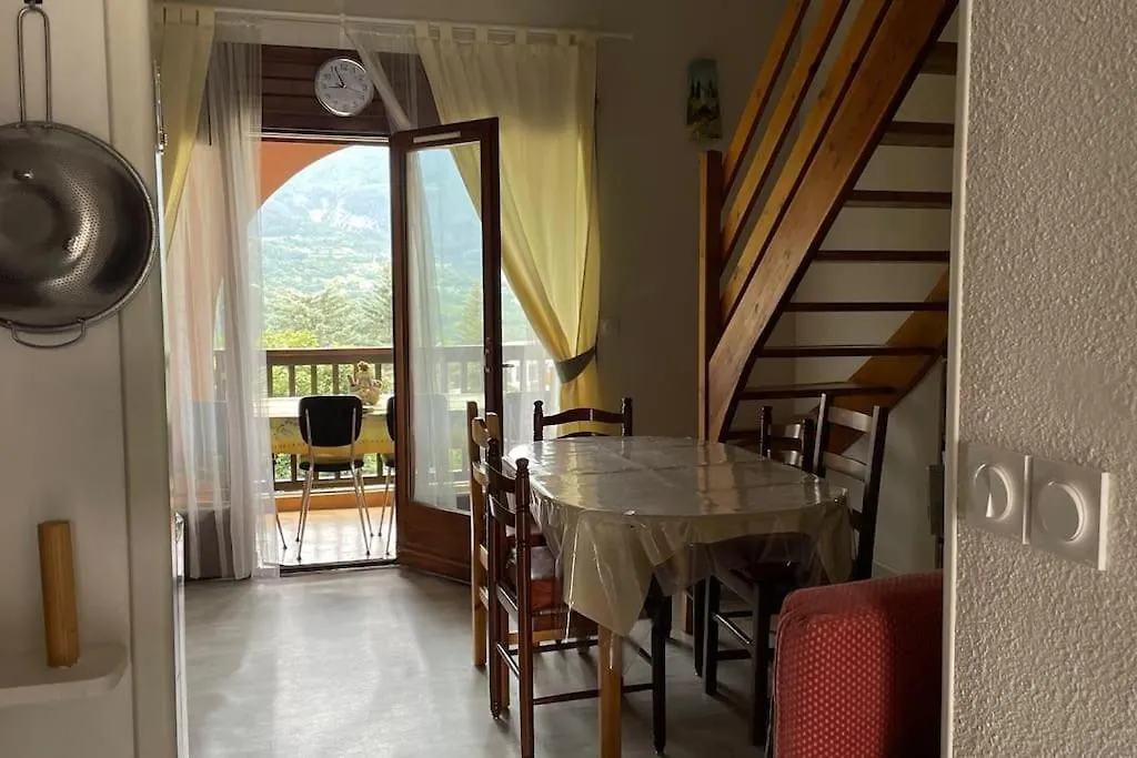 Appartement En Centre Ville De Guillestre Apartment